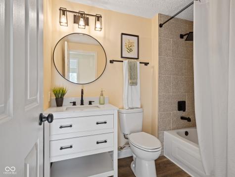 7709 Inverness Drive Indianapolis IN 46237