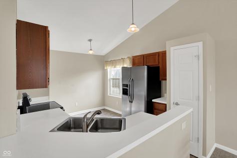 7532 Crickwood Lane Indianapolis IN 46268