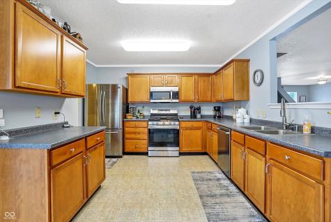 3221 Holt Street Whiteland IN 46184