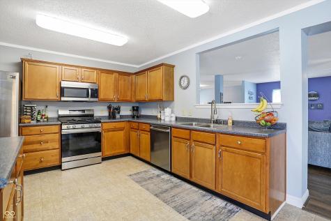 3221 Holt Street Whiteland IN 46184