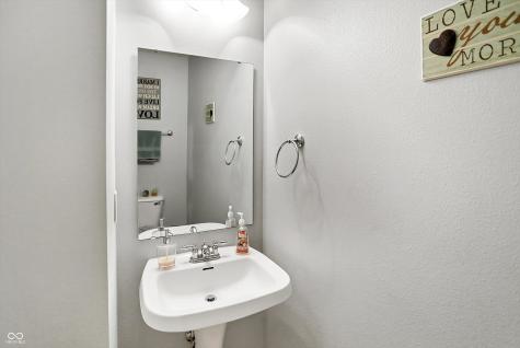 3221 Holt Street Whiteland IN 46184