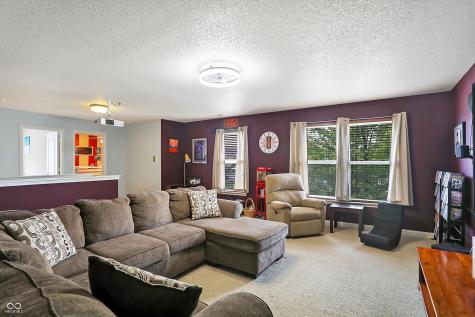 3221 Holt Street Whiteland IN 46184