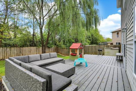 3221 Holt Street Whiteland IN 46184