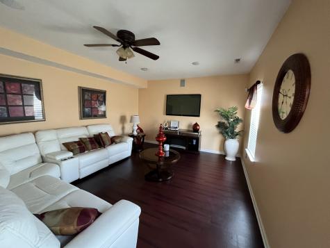 4904 Birmingham Drive Indianapolis IN 46235