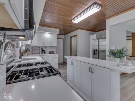 1554 E Jefferson Street Franklin IN 46131