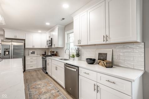 5765 Susan Drive E Indianapolis IN 46250