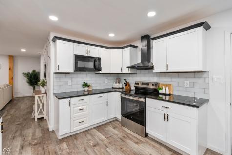 2157 Wallace Avenue Indianapolis IN 46218