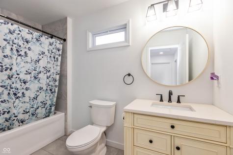 2157 Wallace Avenue Indianapolis IN 46218