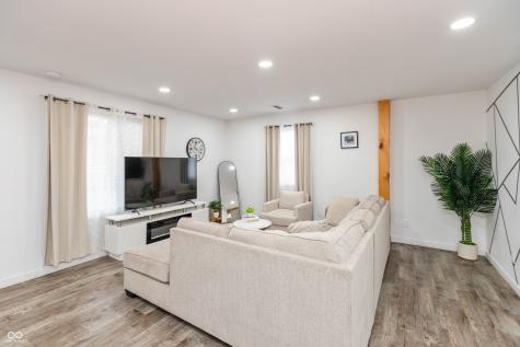 2157 Wallace Avenue Indianapolis IN 46218