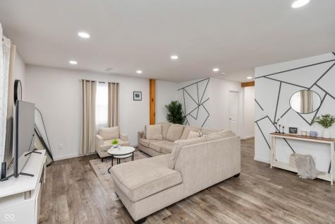 2157 Wallace Avenue Indianapolis IN 46218