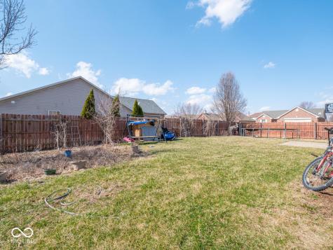 7404 Oak Mill Court Indianapolis IN 46217