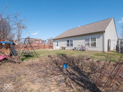 7404 Oak Mill Court Indianapolis IN 46217