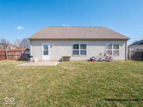 7404 Oak Mill Court Indianapolis IN 46217