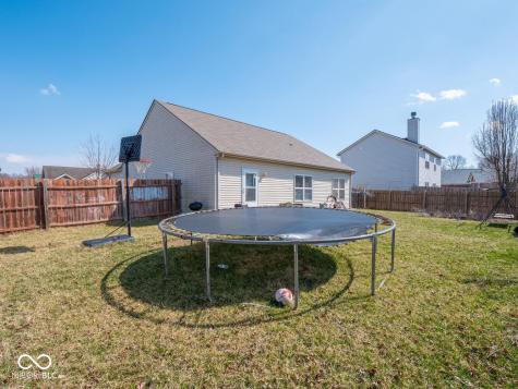 7404 Oak Mill Court Indianapolis IN 46217