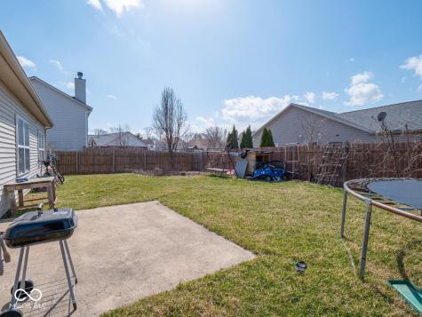 7404 Oak Mill Court Indianapolis IN 46217