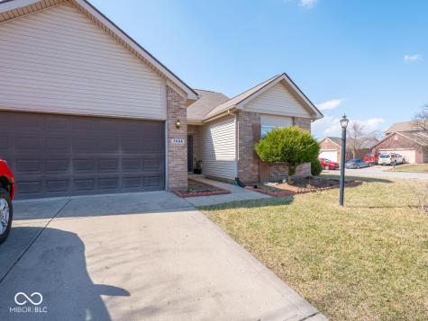 7404 Oak Mill Court Indianapolis IN 46217