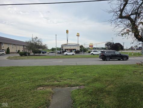 13 W Rampart Street Shelbyville IN 46176