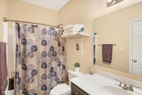 8620 Old Springfield Lane Indianapolis IN 46239