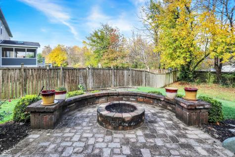 8620 Old Springfield Lane Indianapolis IN 46239