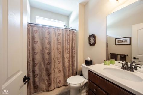 12893 Mondavi Drive Fishers IN 46037