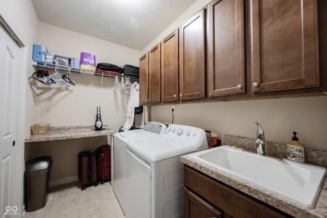 12893 Mondavi Drive Fishers IN 46037