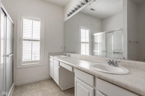 8122 Sand Ridge Circle Indianapolis IN 46237