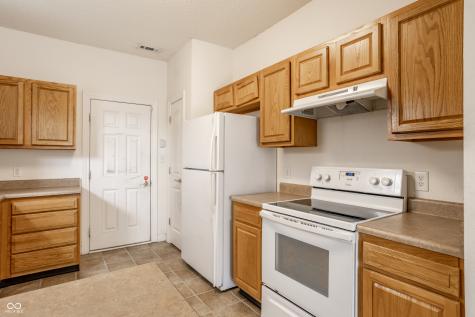 8122 Sand Ridge Circle Indianapolis IN 46237