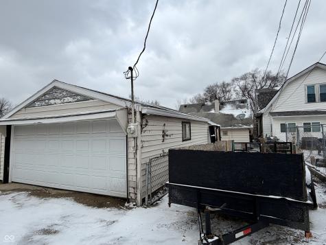 2225 Howard Street Indianapolis IN 46221