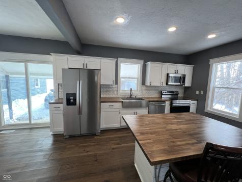 2627 Southeastern Avenue Indianapolis IN 46201