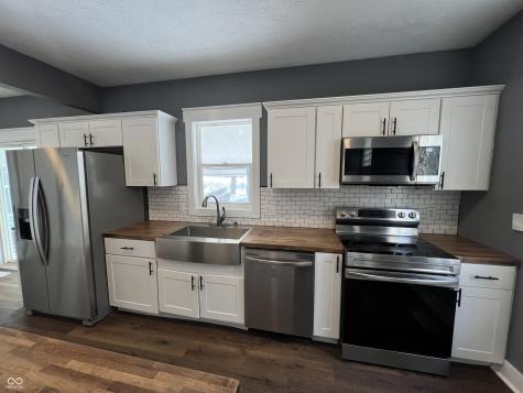 2627 Southeastern Avenue Indianapolis IN 46201