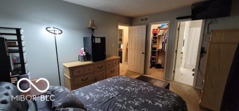 8836 Darkwood Drive Indianapolis IN 46234