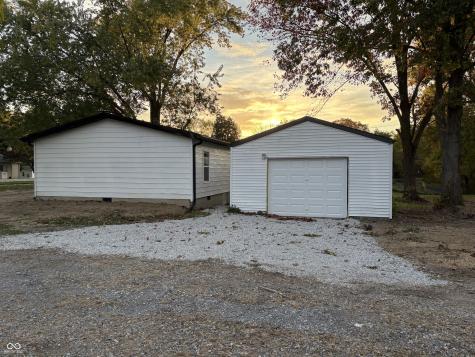 708 W Main Street Waveland IN 47989