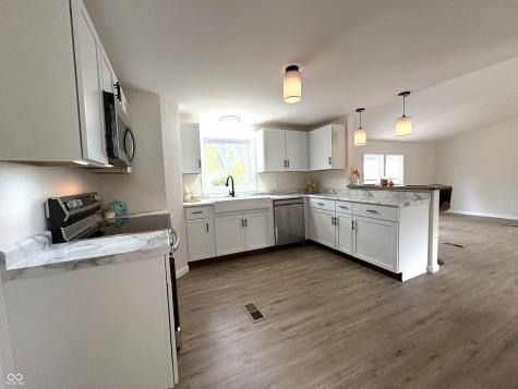 708 W Main Street Waveland IN 47989