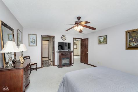 10337 Hornton Street Indianapolis IN 46236