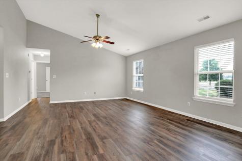 8211 Crosser Drive Indianapolis IN 46237