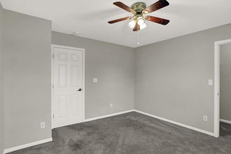 8211 Crosser Drive Indianapolis IN 46237