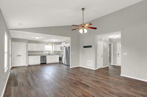 8211 Crosser Drive Indianapolis IN 46237