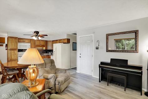 9042 Panorama Court Indianapolis IN 46234