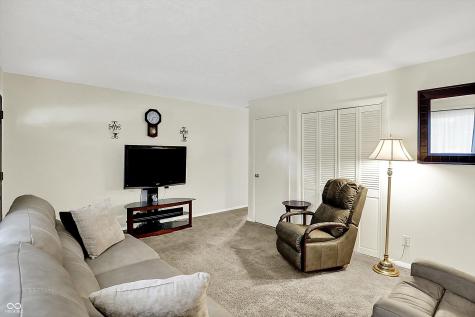 9042 Panorama Court Indianapolis IN 46234