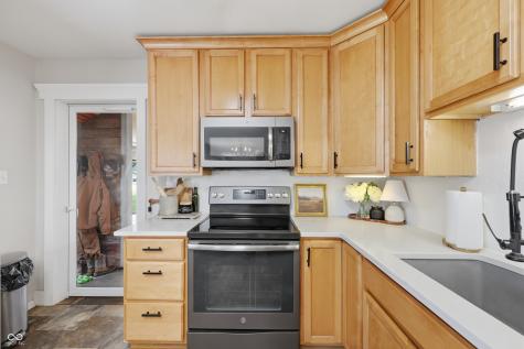 904 Hemlock Street Shelbyville IN 46176