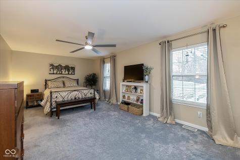 11298 Squirrel Hollow Fishers IN 46038