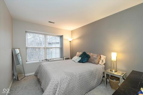 11298 Squirrel Hollow Fishers IN 46038