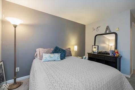 11298 Squirrel Hollow Fishers IN 46038