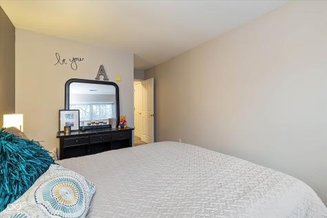 11298 Squirrel Hollow Fishers IN 46038