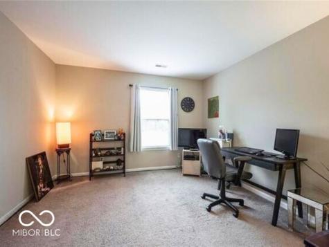 11298 Squirrel Hollow Fishers IN 46038