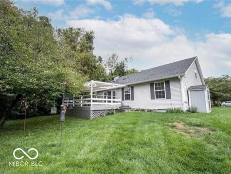 11298 Squirrel Hollow Fishers IN 46038