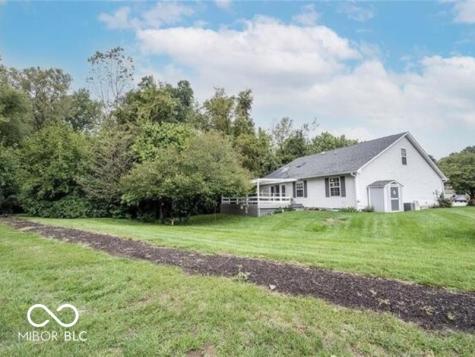 11298 Squirrel Hollow Fishers IN 46038