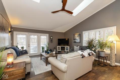 11298 Squirrel Hollow Fishers IN 46038