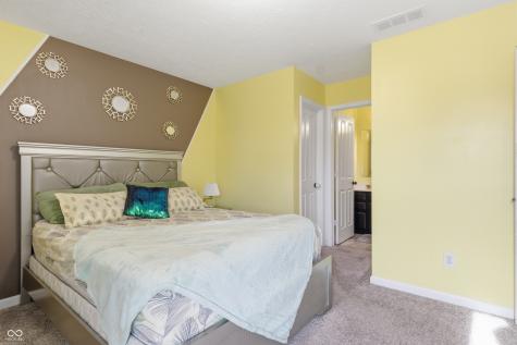 2438 Southward Drive Greenwood IN 46143