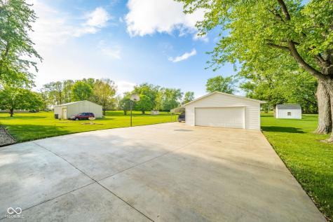 1020 E Shockley Road Muncie IN 47302
